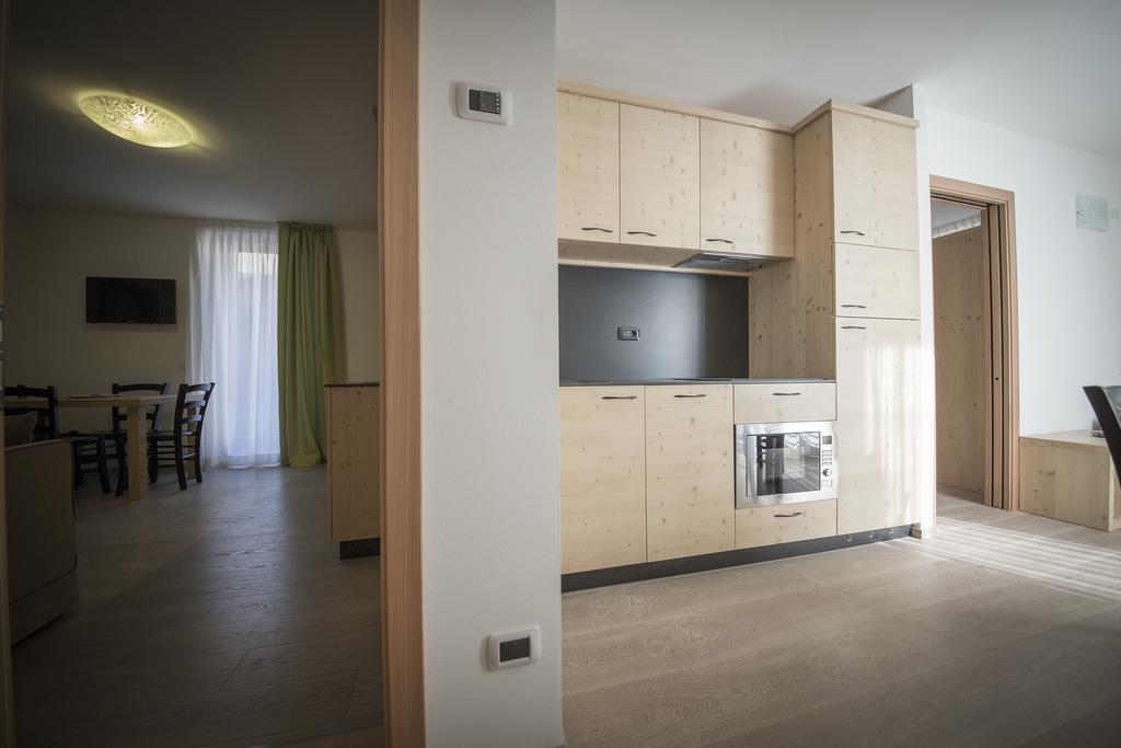 Aparthotel Dolomites Living&Relax Commezzadura Exterior foto